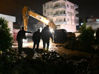 Osmaniye'de sele kapılan araçtaki 2 kişi can verdi