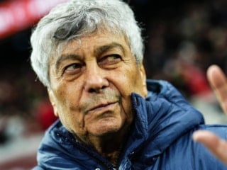 Mircea Lucescu'nun Hakan Çalhanoğlu'na sarıldığı anlar gündem oldu