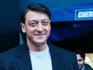 3 çocuk babası Mesut Özil'den yeni yardım planı! Yürekleri ısıttı