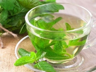 Vücudunuz size teşekkür edecek: İşte nane suyu içmenin 5 önemli faydası