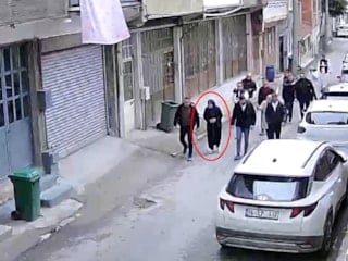 Bursa'da öldürdüğü eşinin parçalarını attığı kutuları gösterdi