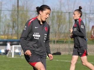 A Milli Kadın Futbol Takımı, İsviçre maçlarının hazırlıklarını sürdürdü