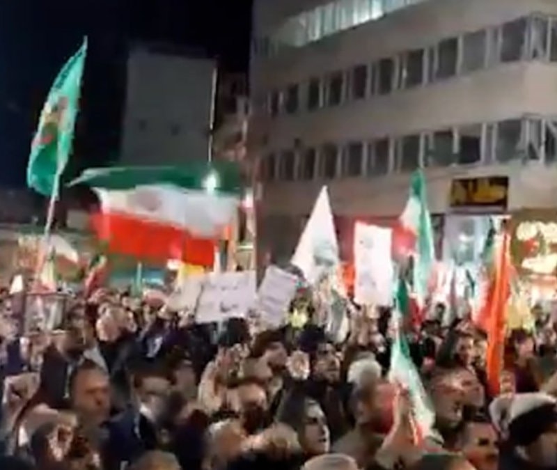 Ali Hamaney'in ölümünün 40'ıncı gününde İranlılar sokaklara döküldü