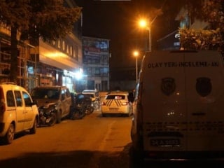 İstanbul Ümraniye'de iş yerine silahlı saldırı: 1'i ağır 4 yaralı