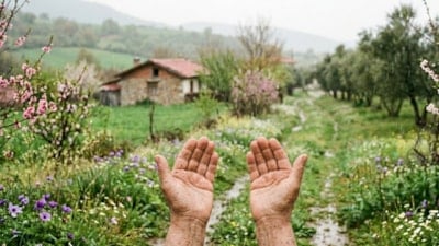 Nisan yağmuru suyuna okunacak dualar: Bereket ve sağlık için…