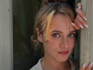 Miray Daner'in eski görüntüleri gündem oldu! İç çamaşırlı hali yorum aldı