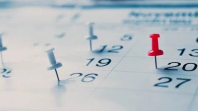 22 Nisan 2026 yarım gün mü? Merak edilen mesai saatleri...