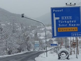 Ardahan'da Ilgar Geçidi ulaşıma kapandı