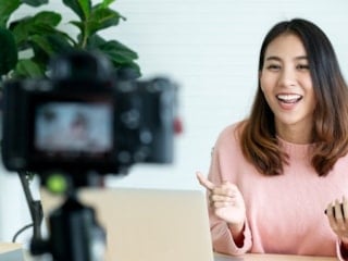 E-Ticarette 50 bin emekli ve ev kadını sosyal medya içerik üreticisi olacak