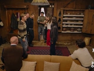 Taşacak Bu Deniz 24. bölüm ön izleme: Esme'nin bekarlık horonu