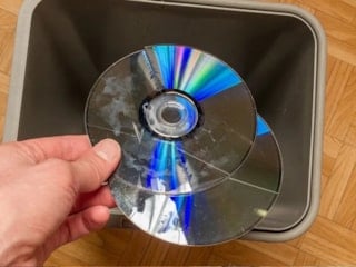 Çekmecede bekleyen CD'leri çıkarın: İşte evde yapabileceğiniz en ilginç dekorasyon fikri