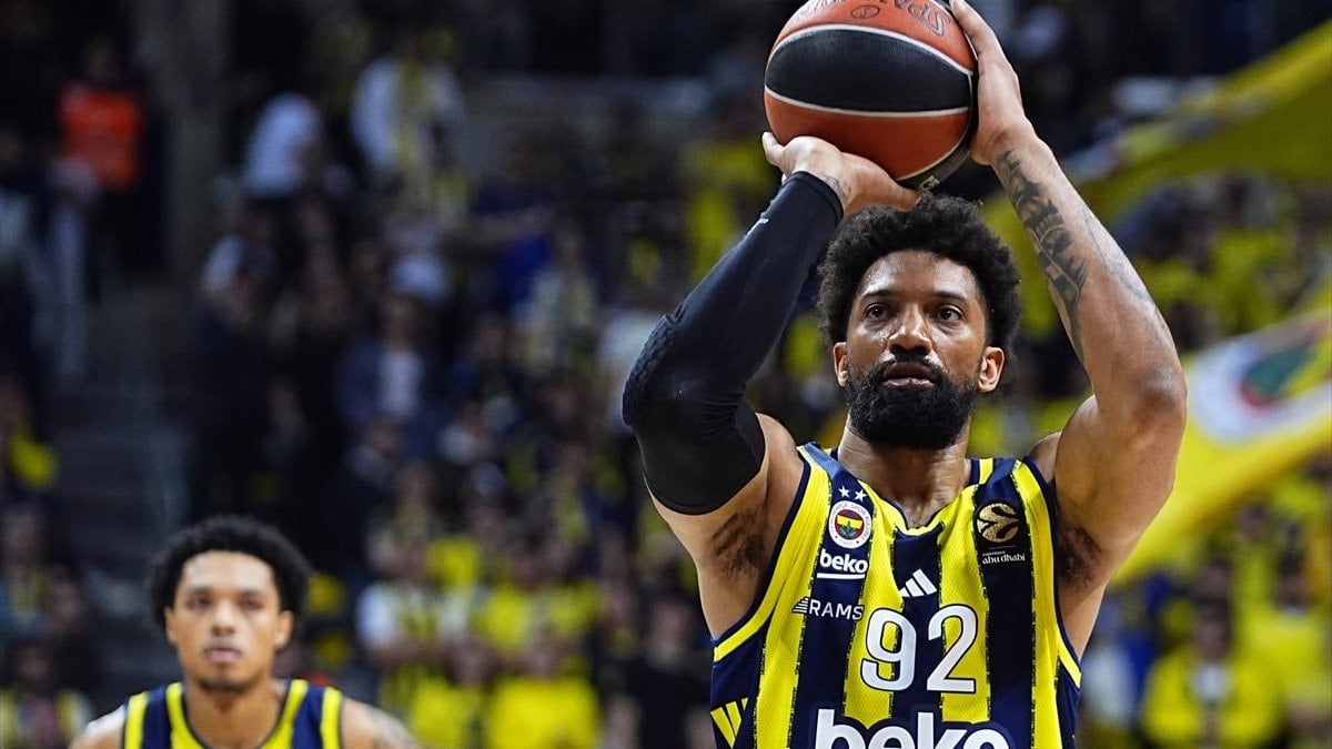 Fenerbahçe Beko, EuroLeague'de play-off'u garantiledi