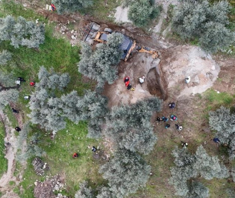 Aydın'da kaçak kazıda toprağın altında kalan kişi öldü