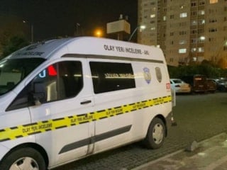İstanbul Zeytinburnu'nda kızını öldürüp eski karısını ağır yaralayan şüpheli kaçtı