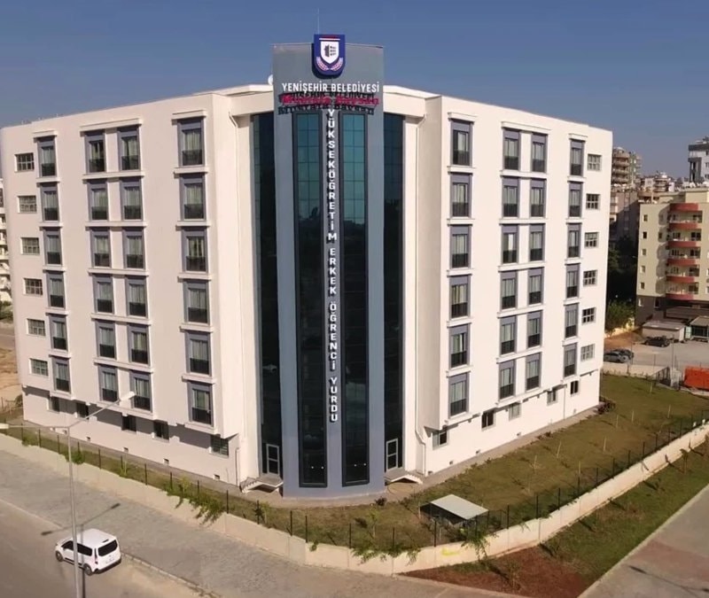 Mersin Yenişehir Belediyesi'ne operasyon