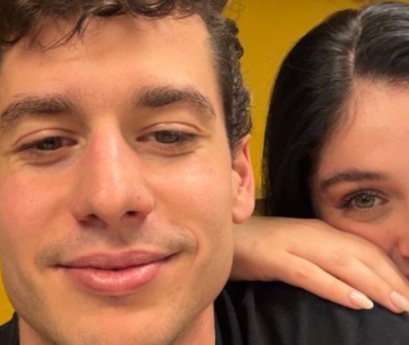 Cemre Baysel, sevgilisi Türk yarış pilotu Cem Bölükbaşı'ndan ayrıldı.