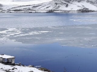 Kars Çıldır Gölü'nde çözülme başladı