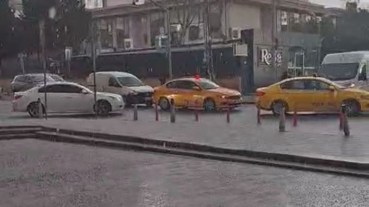 İstanbul'da bazı ilçelerde dolu etkili oldu