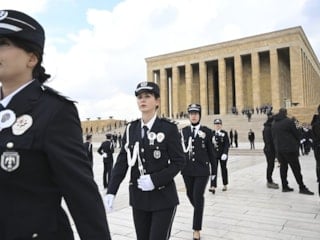 Emniyet teşkilatından Anıtkabir'e '181. yıl' ziyareti