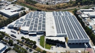 Çağdaş Cam, Türkiye’de ilk kez ürettiği 1,6 mm solar camı sergiledi