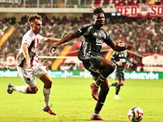 Beşiktaş - Antalyaspor maçının ilk 11'leri