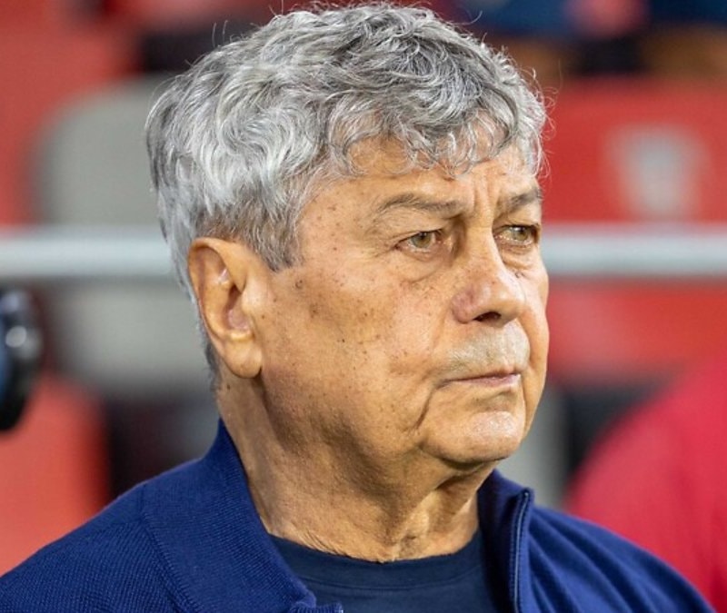 Beşiktaş - Antalyaspor maçında Mircea Lucescu unutulmadı