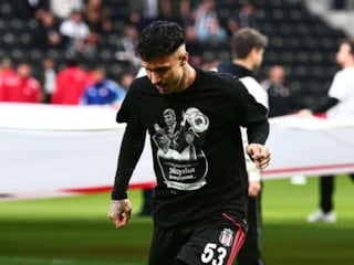 Beşiktaş'ta Emirhan Topçu cezalı duruma düştü