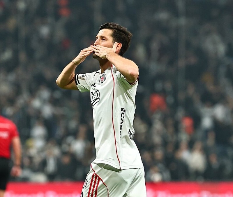 Salih Uçan: Talihsizliğin artık Beşiktaş'ın üzerinden gitmesi lazım