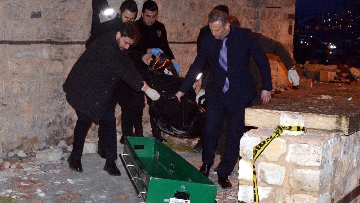 Kahramanmaraş'ta boğazı kesilmiş halde ölü bulundu