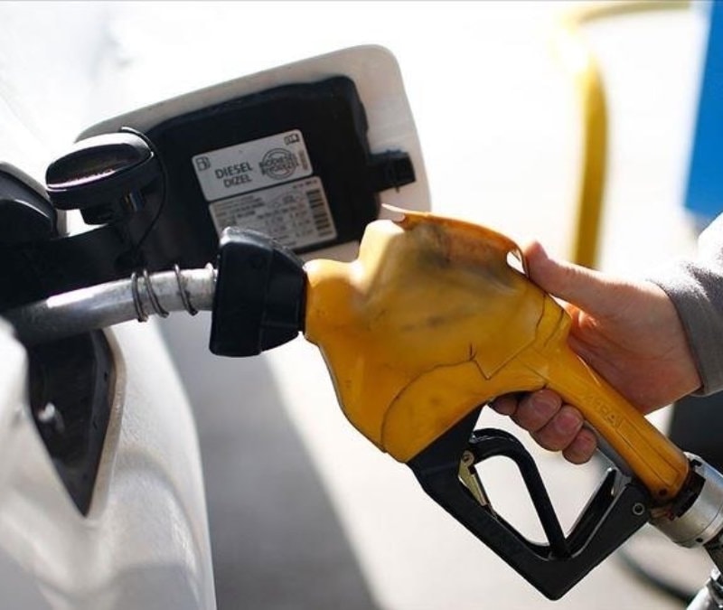 Motorine önce zam, sonra indirim: Pompaya yansıyacak