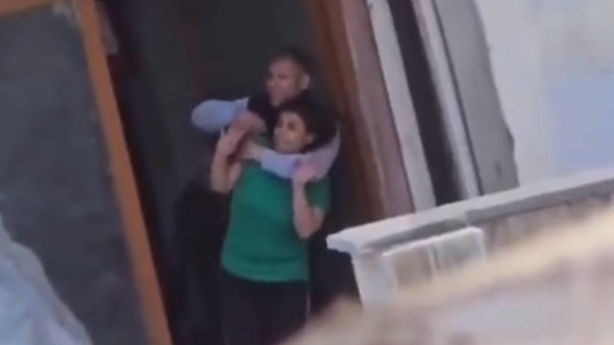 Gaziantep'te cezaevi firarisi 5 kişiyi rehin aldı, sevgilisini yaraladı