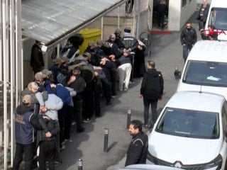 İsrail Başkonsolosluğu önünde silahlı saldırı: 17 şüpheli adliyede