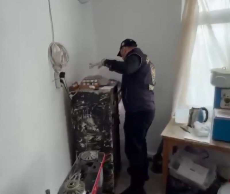 İstanbul'da sahte altın imalathanesine polis baskını