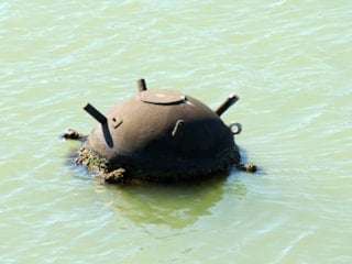 Hürmüz Boğazı'nda mayın engeli: İran açamayacaklarını söyledi