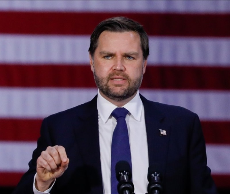 JD Vance, Pakistan Başbakanı Şahbaz Şerif ile görüştü