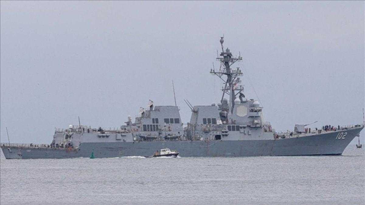 İran, ABD gemilerinin Hürmüz Boğazı'nı geçtiği iddialarını yalanladı