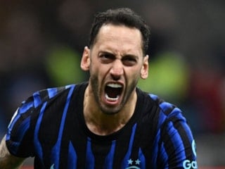 Hakan Çalhanoğlu: Inter'le önemli kupalar kazanmak istiyorum