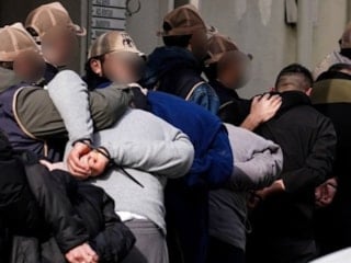 Konsolosluk önünde polislere saldırı soruşturması: 9 kişi tutuklandı