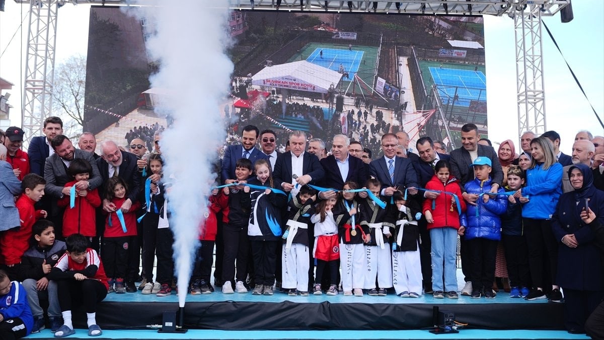 Osman Aşkın Bak, Silivrikapı Spor Köyü'nün açılışına katıldı