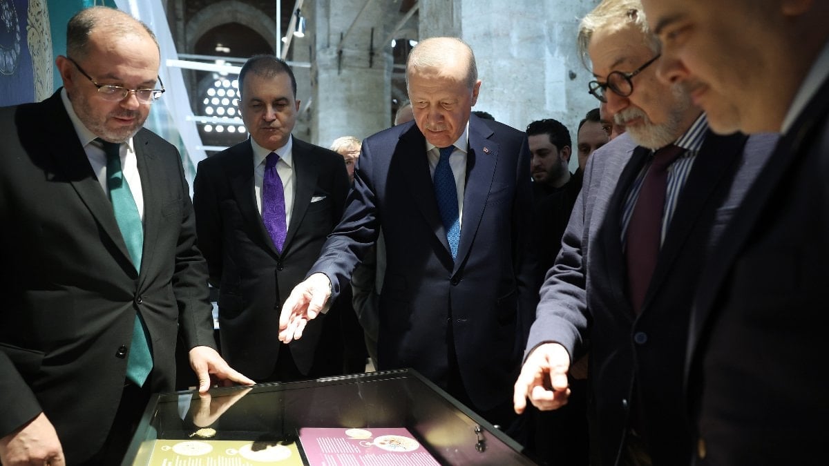 Cumhurbaşkanı Erdoğan, “Muhteşem Cep Saatleri Koleksiyonu” sergisini ziyaret etti