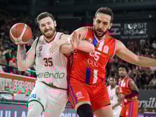 Karşıyaka, Büyükçekmece Basketbol'u mağlup etti