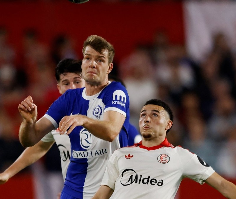 Sevilla, Atletico Madrid'i sahasında yendi