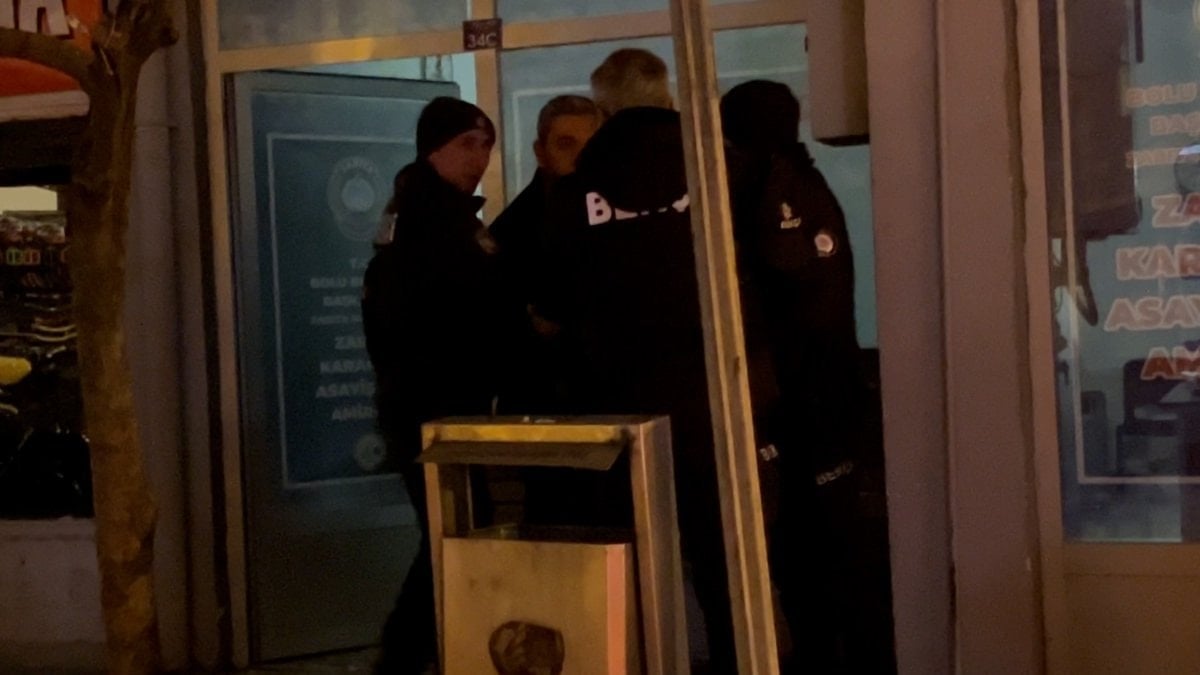 Bolu'da sokakta karısıyla tartışan alkollü sürücünün polise sitemi: Terörist miyim ben