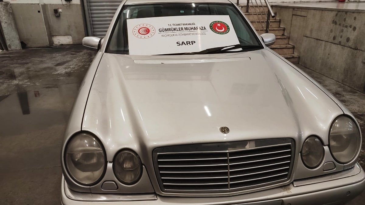 Gümrükte kaçakçılığa darbe: 233 araca el konuldu