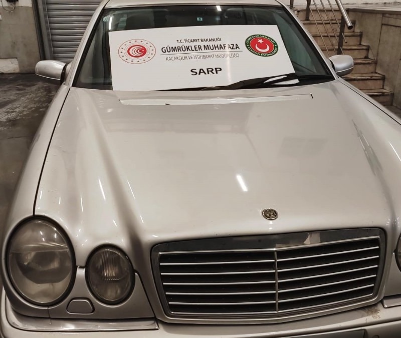 Gümrükte kaçakçılığa darbe: 233 araca el konuldu
