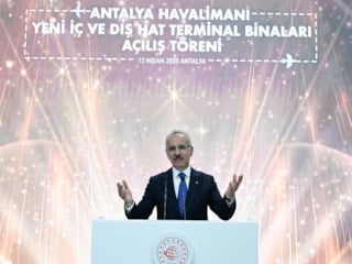 Abdulkadir Uraloğlu: Antalya Havalimanımızın yıllık yolcu kapasitesini 82 milyona yükselttik