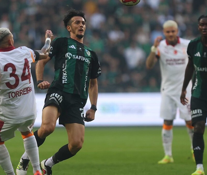 Galatasaray - Kocaelispor maçının ilk 11'leri