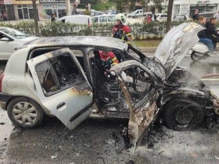 Aydın'da peş peşe araç yangını: Aynı noktada iki otomobil kül oldu