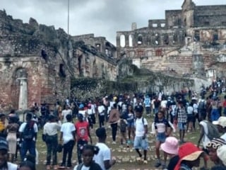 Haiti'de tarihi kalede izdiham: En az 30 kişi hayatını kaybetti