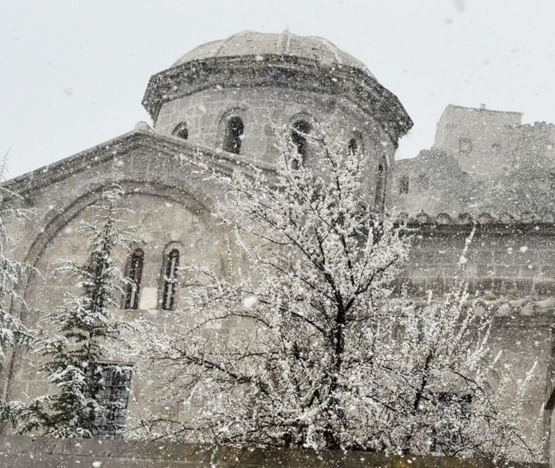 Aksaray'a bahar gelmedi: Nisan ayı ortasında kar devam ediyor